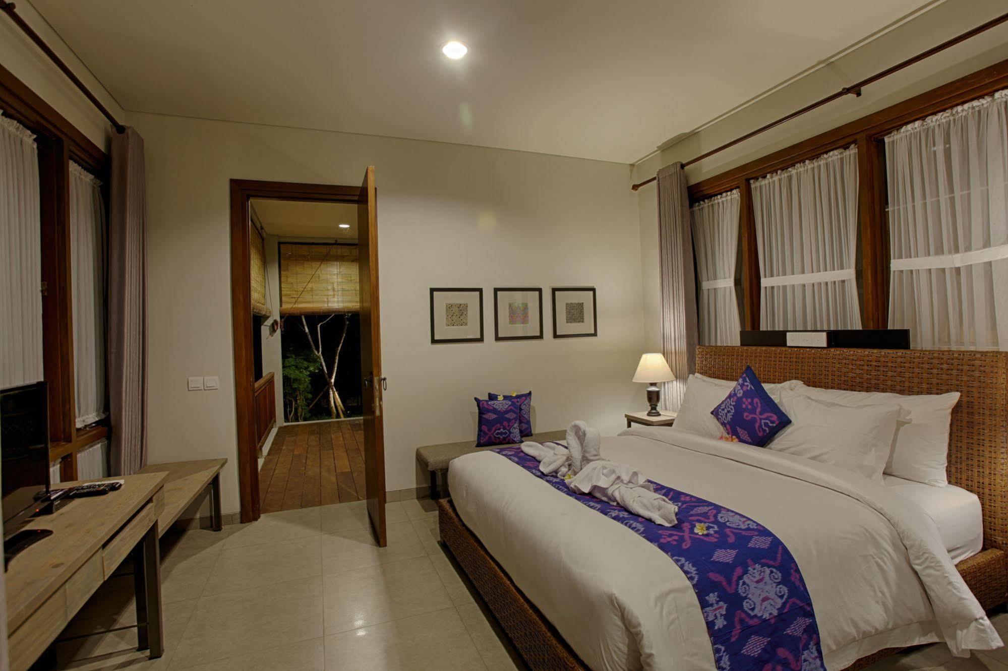 Villa The Poh Jimbaran Exterior foto